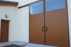 porta-e-portone-scorrevole-in-alluminio-tinta-legno
